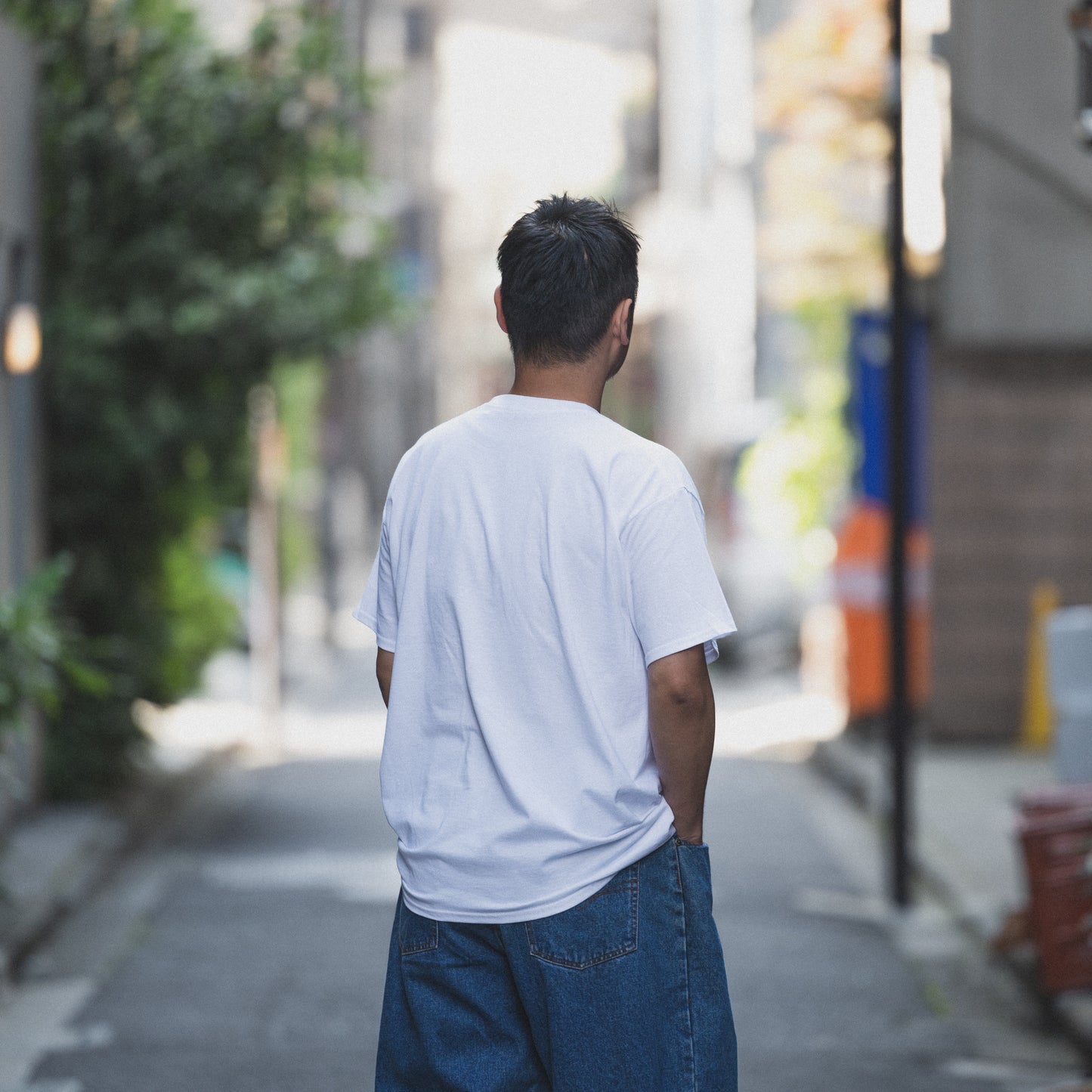 CLUMSY PICTURES FRUIT OF THE ROOM S/S TEE - NAVY