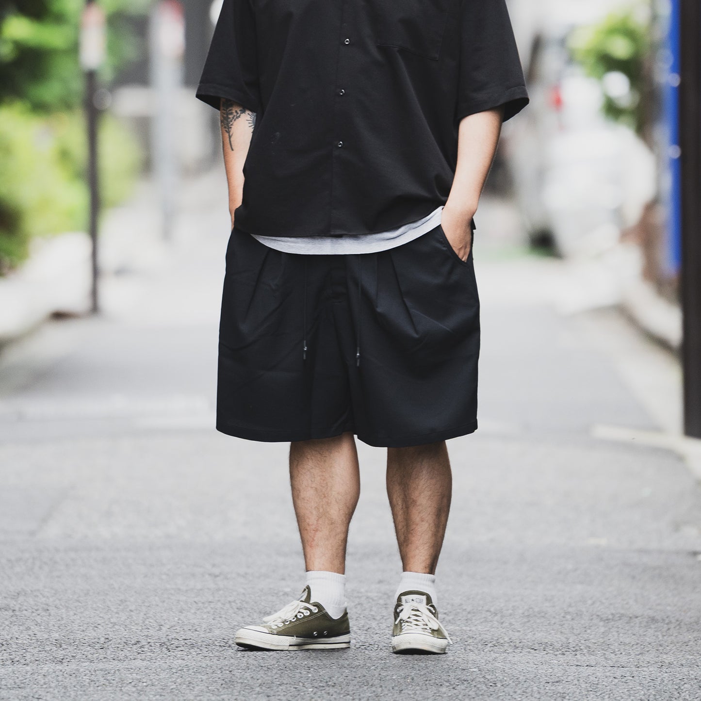 FAKIE STANCE DOT AIR SHORTS - OLIVE