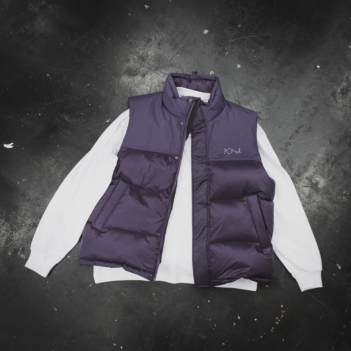 POLAR SKATE CO BASIC PUFFER VEST - DARK VIOLET