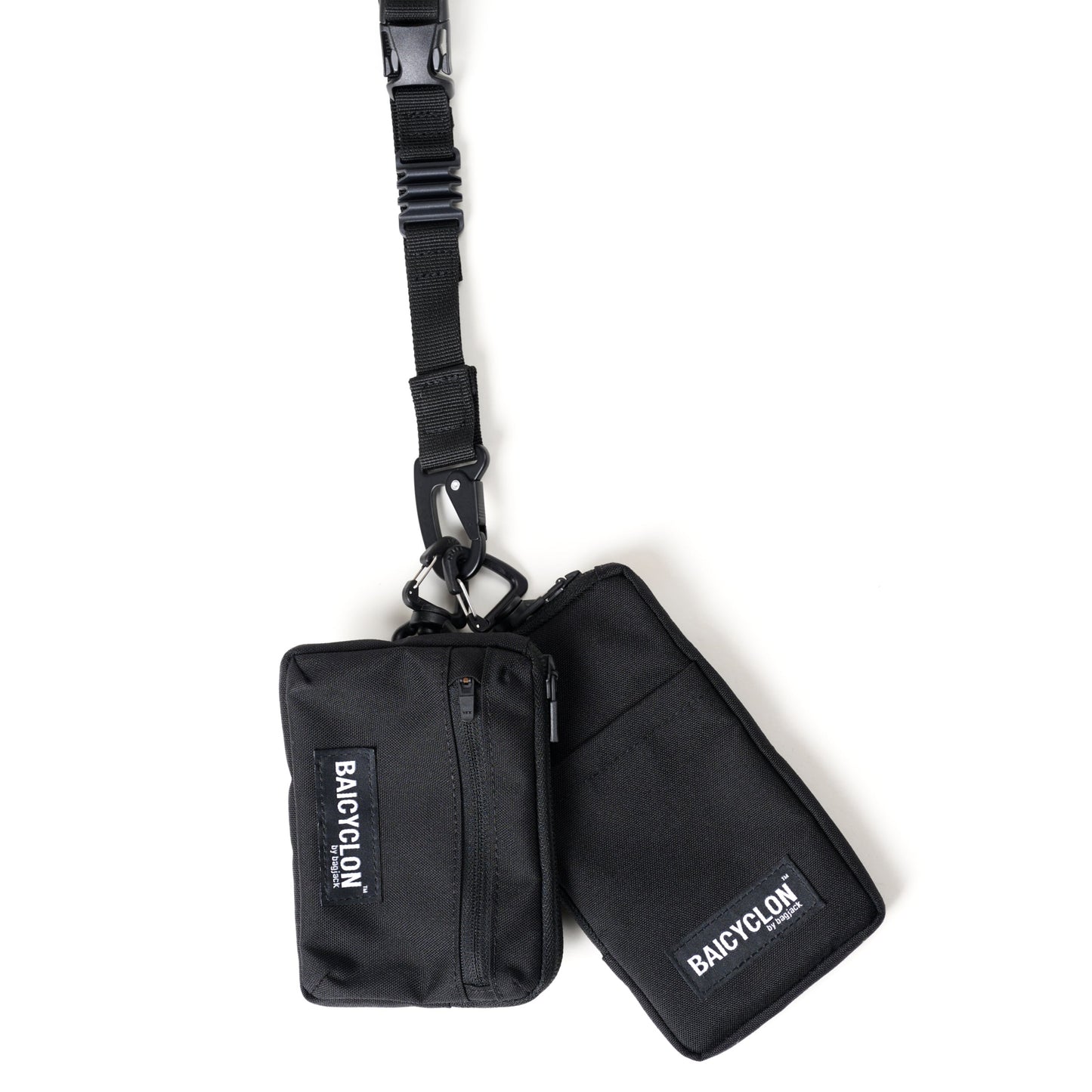 BAICYCLON(バイシクロン)のCORDURA NYLON製の小型ショルダーバッグ「BAICYCLON CL-04 COMBO SHOULDER」のBLACKの正面からの近接商品写真