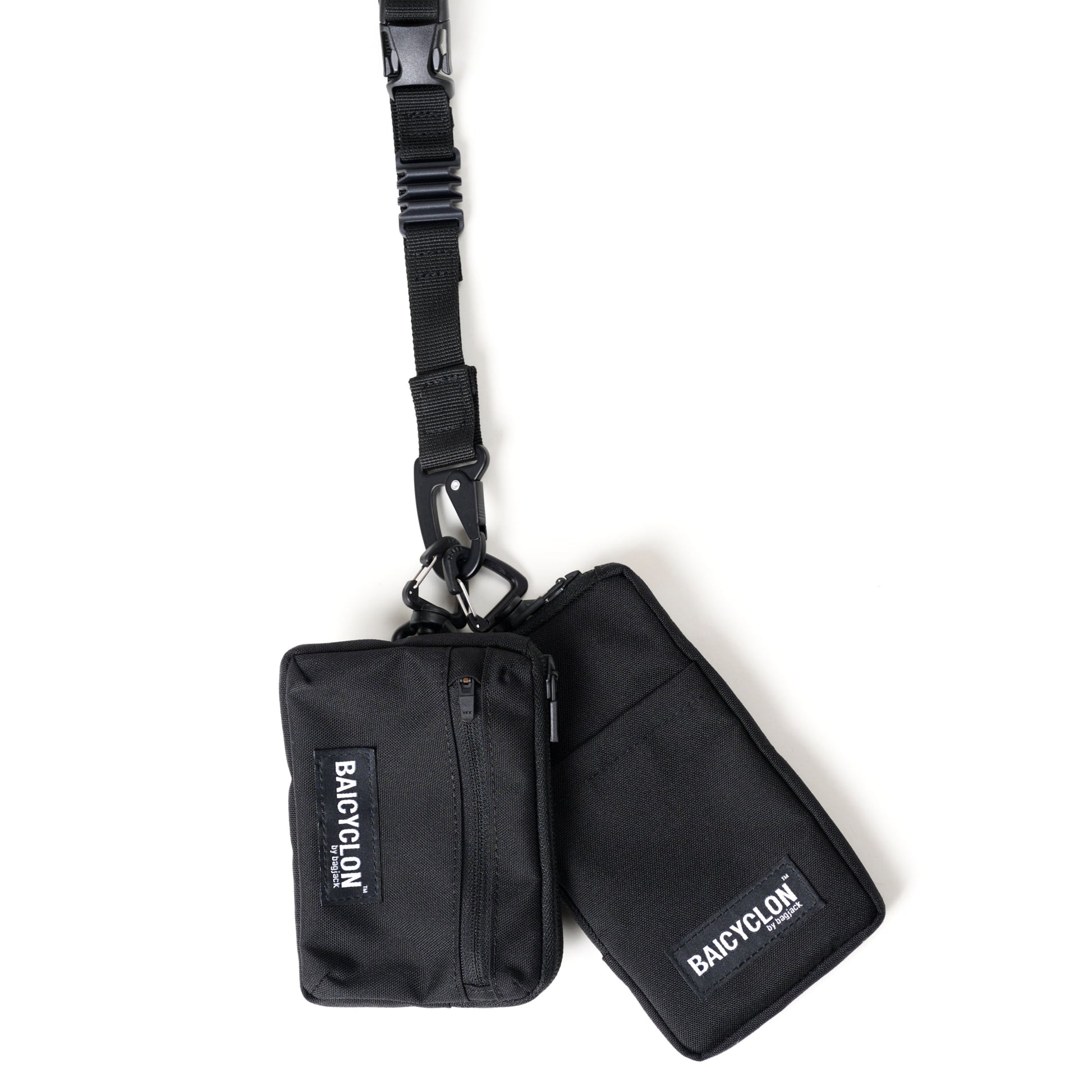 BAICYCLON(バイシクロン)のCORDURA NYLON製の小型ショルダーバッグ「BAICYCLON CL-04 COMBO SHOULDER」のBLACKの正面からの近接商品写真