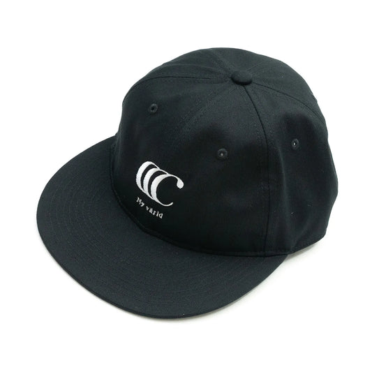 clumsy PicturesのCCCロゴがフロントに刺繍された6パネルキャップ「CCC EMBROIDERED CAP」のBLACKカラーの左斜め上からの商品写真