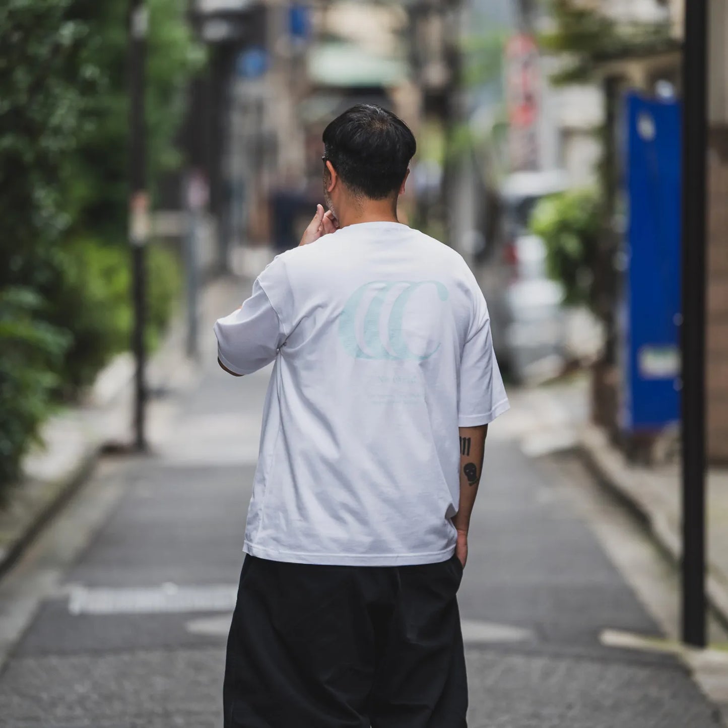 clumsy. PICTURES / LIMITED CCC S/S WIDE TEE - WHITE / PASTEL BLUE