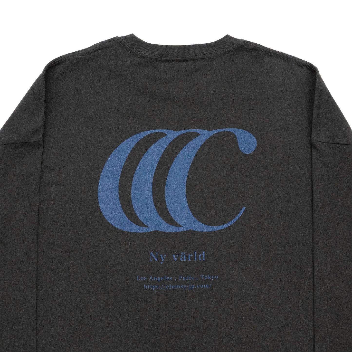 clumsy. Pictures(クラムジー)のCCCロゴが背面に大きくプリントされた定番アイテム「LIMITED CCC」ロングスリーブのSUMI/CYANカラーの背面デザインの写真
