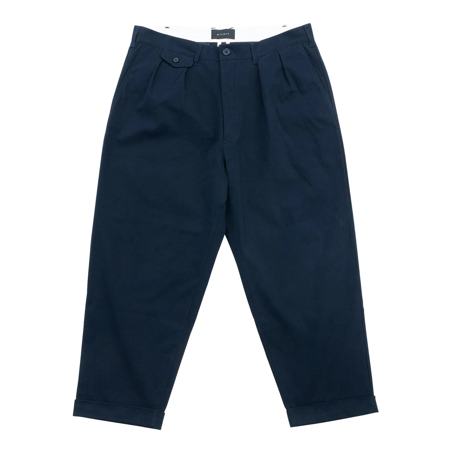 CLUMSY PICTURES(クラムジー)の名作パンツ「2 PLEATS RELAXED TWILL PANTS」の2025AWの新色「NAVYカラー」の正面からの商品写真
