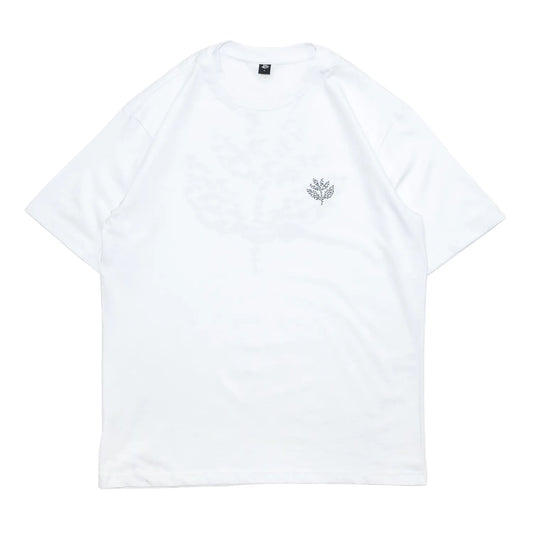 MAGENTA(マジェンタ)のTシャツ「MIGRATION S/S TEE」のWHITEカラーの正面からの商品写真