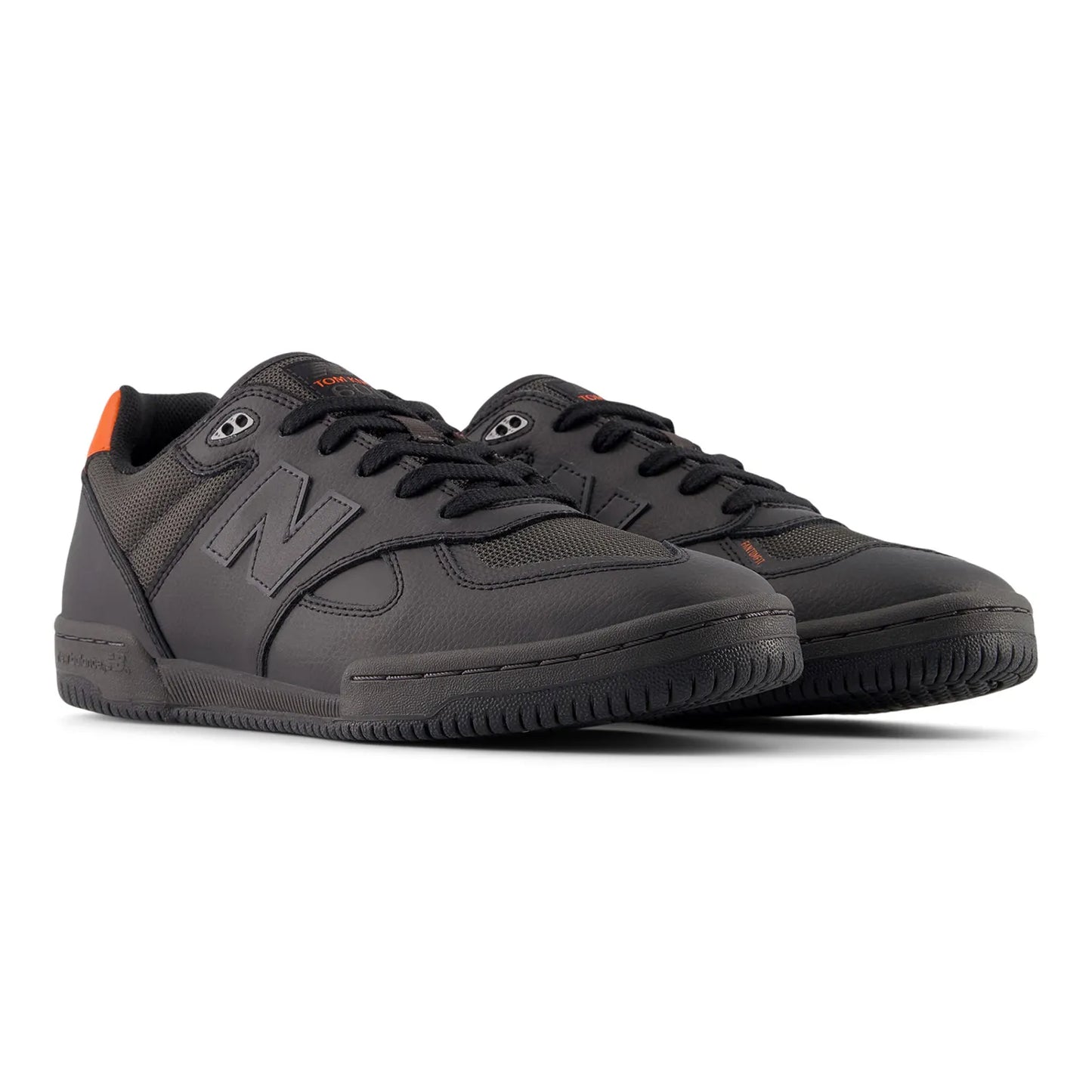New Balance Numeric(ニューバランスヌメリック)の「TOM KNOX」のシグネーチャーモデルのスケボー・スケートボードシューズ「NM600TOO」のBLACKカラーの商品写真