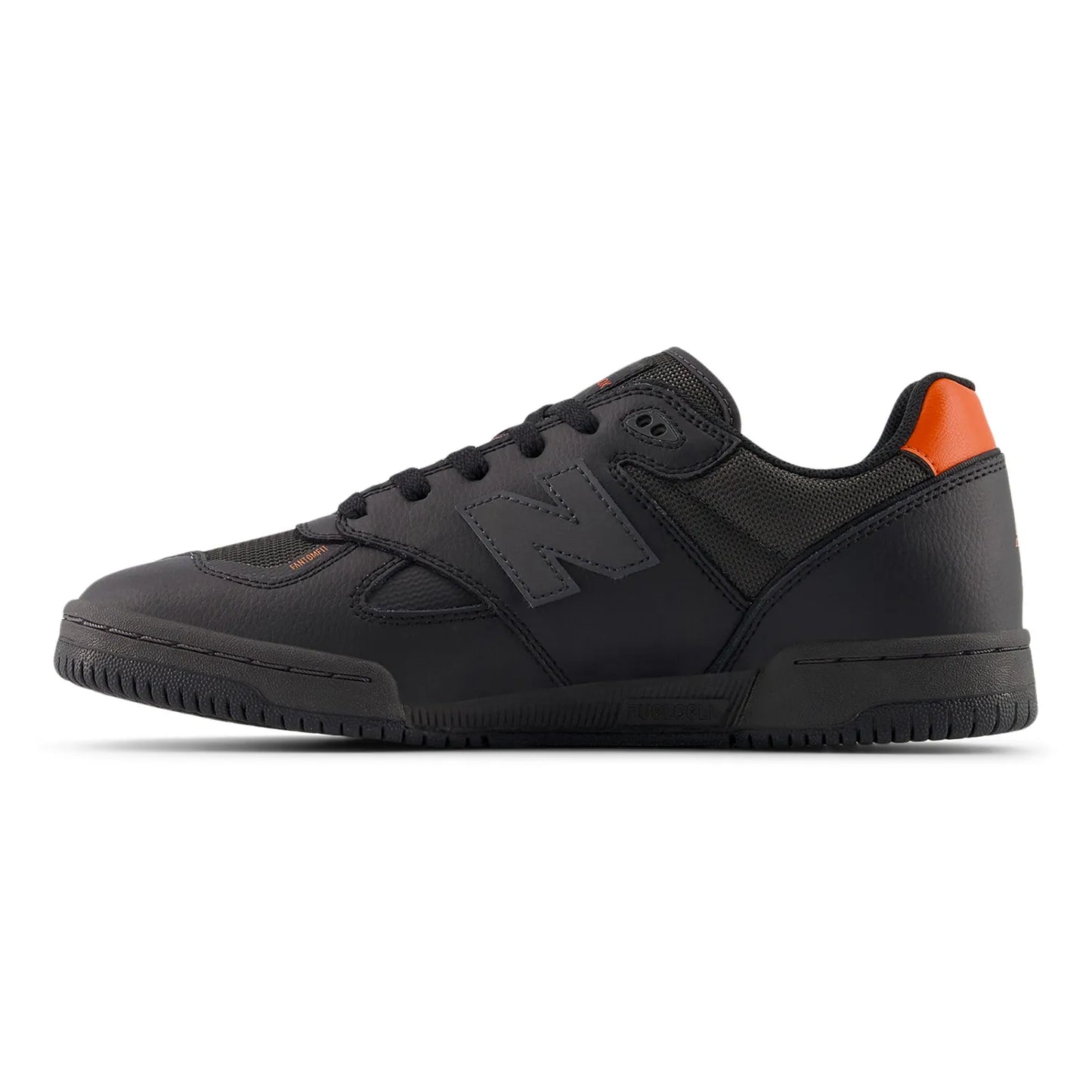 New Balance Numeric(ニューバランスヌメリック)の「TOM KNOX」のシグネーチャーモデルのスケボー・スケートボードシューズ「NM600TOO」のBLACKカラーの左側面からの商品写真