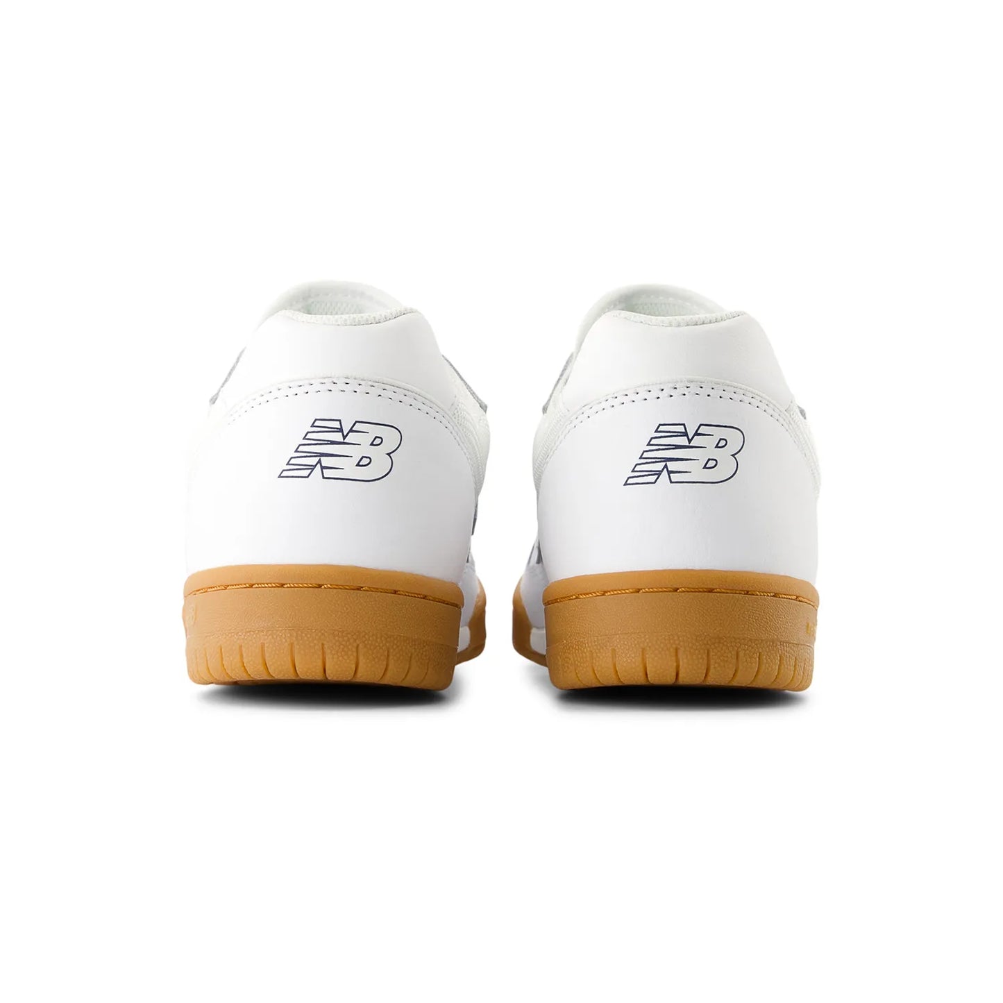TOM KNOXのファーストシグネーチャーモデルのNew Balance Numeric(ニューバランスヌメリック)のスケートシューズのニューカラーウェイ「NM600TWO」の左右を並べて背面からの商品写真
