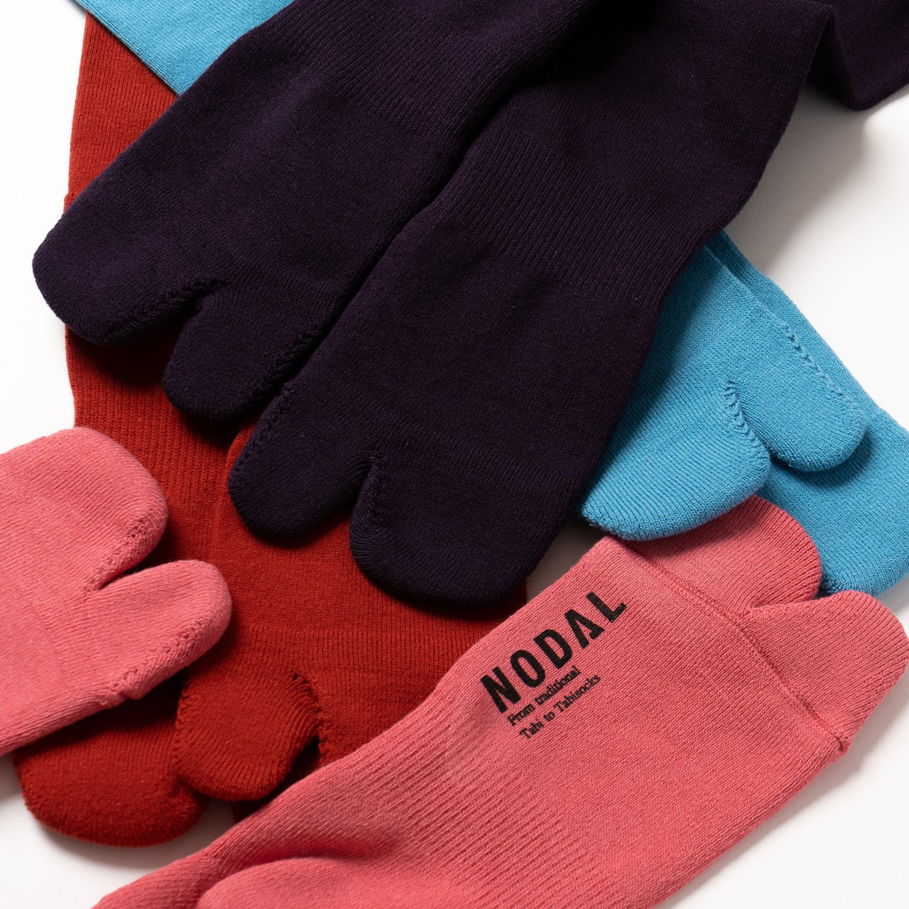 NODAL NEW STANDARD SOCKS - TURKEY RED