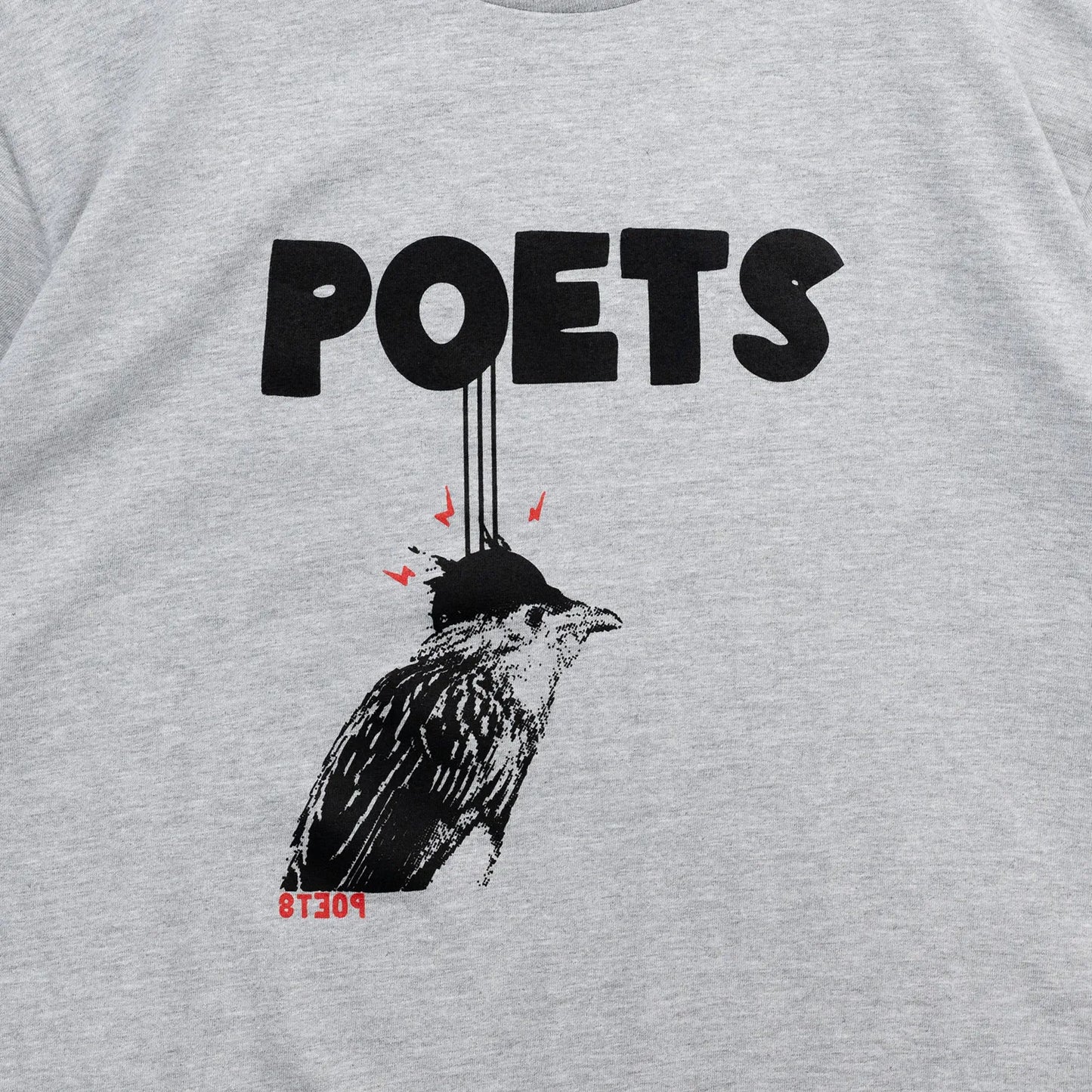 フロントにフェルト地のプリントデザインが入るPOETS(ポエッツ)のTシャツ「POETS CUCKOO TEE」の「HT GREY」カラーのフロントデザインの写真