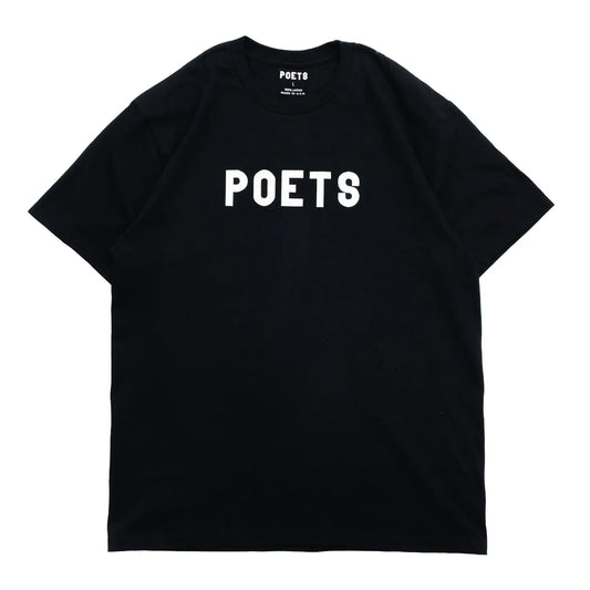フロントにフェルト地のプリントデザインが入るPOETS(ポエッツ)のTシャツ「POETS OG POETS FLOCKED TEE」の「BLACK/WHITE」カラーの正面からの商品写真