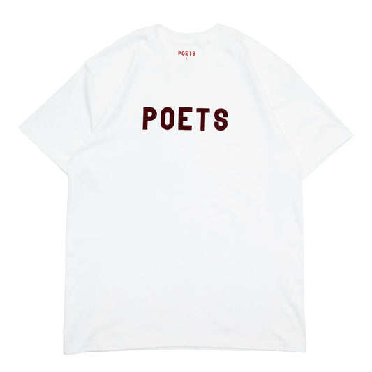 フロントにフェルト地のプリントデザインが入るPOETS(ポエッツ)のTシャツ「POETS OG POETS FLOCKED TEE」の「WHITE/BURGANDY」カラーの正面からの商品写真