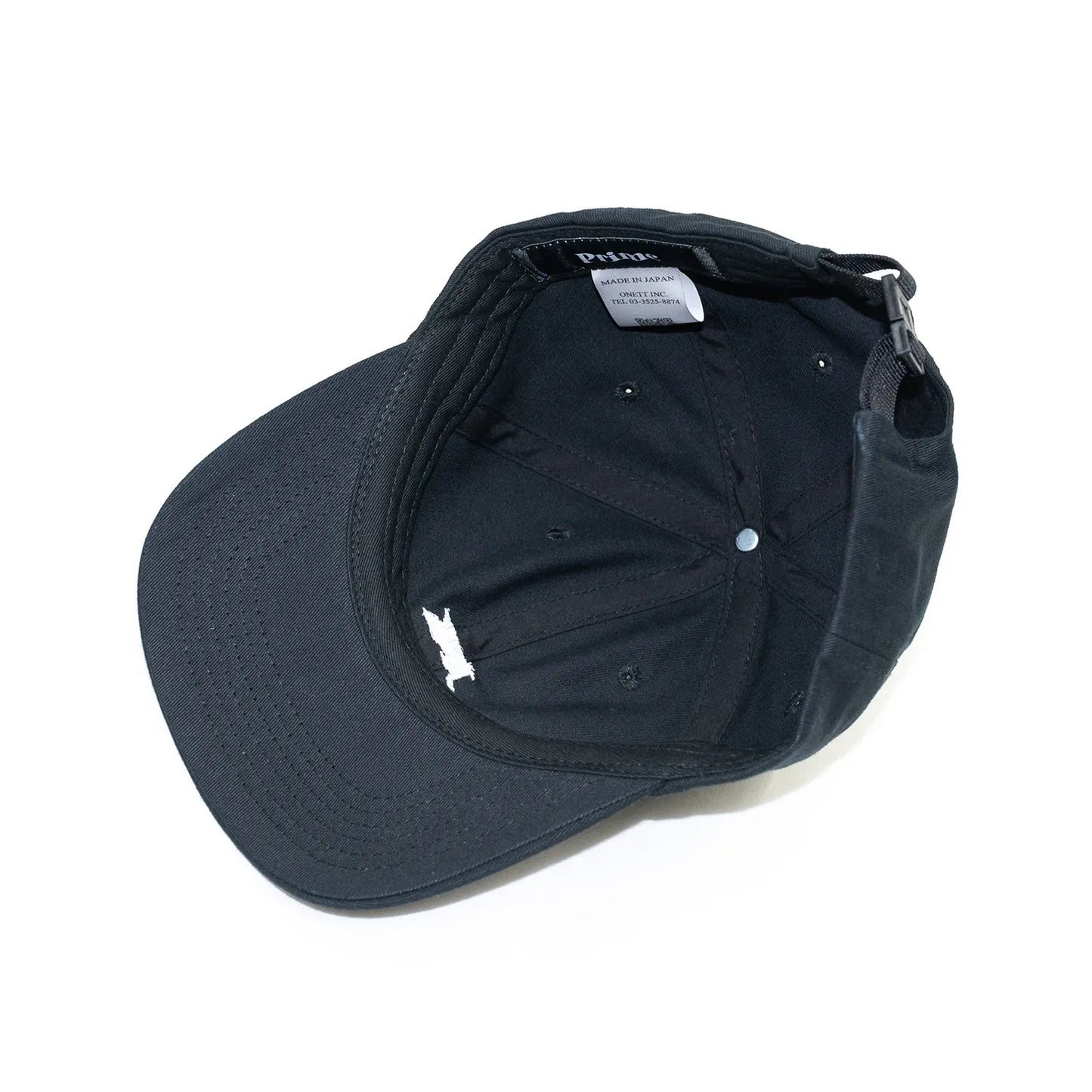 PRIMEの新作キャップ「JFK 6PANEL CAP」のBLACKカラーの被り口の写真
