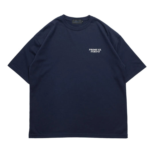 PrimeのTシャツ「SOUVENIER STAFF TEE」のNAVYカラーの正面からの商品写真