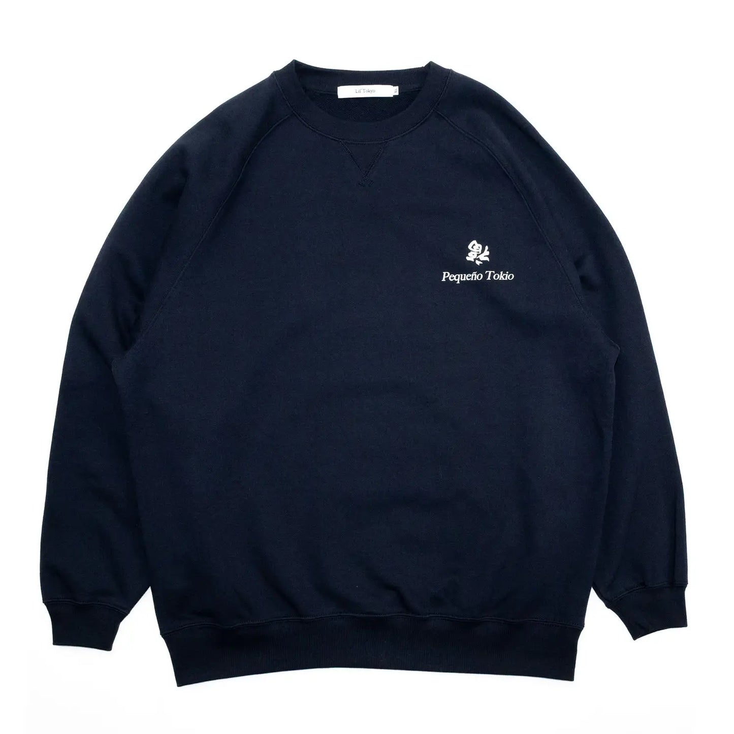 LAの日系コミュニティによるプライベートブランド「Lil' Tokyo」の新作スエット「CREW SWEAT」のNAVYカラーの商品写真