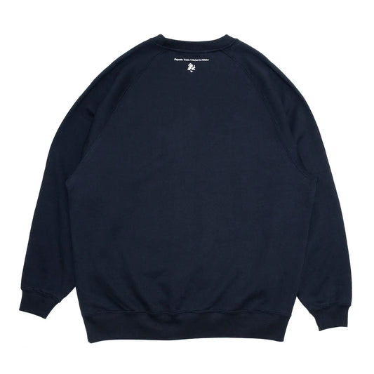 LAの日系コミュニティによるプライベートブランド「Lil' Tokyo」の新作スエット「CREW SWEAT」のNAVYカラーの背面の商品写真