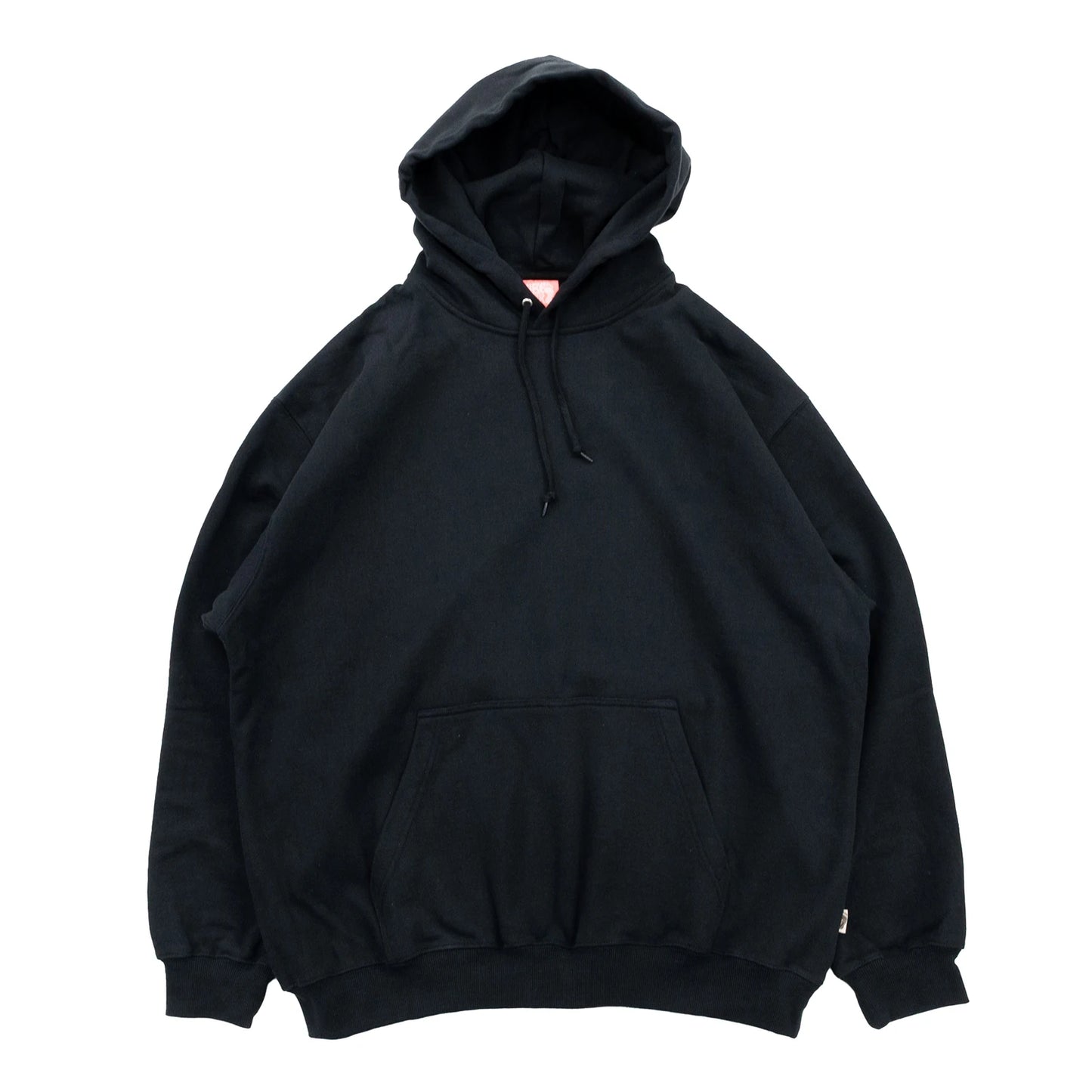 TRIBE WEAR(トライブウェア)の肉厚なフーディー|パーカー「BASIC HOODIE」のBLACKカラーの正面からの商品写真