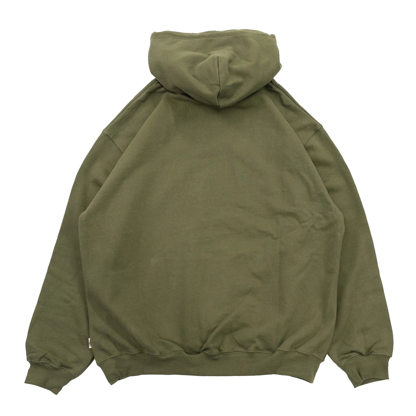 TRIBE WEAR(トライブウェア)の肉厚なフーディー|パーカー「BASIC HOODIE」のOLIVEカラーの背面からの商品写真