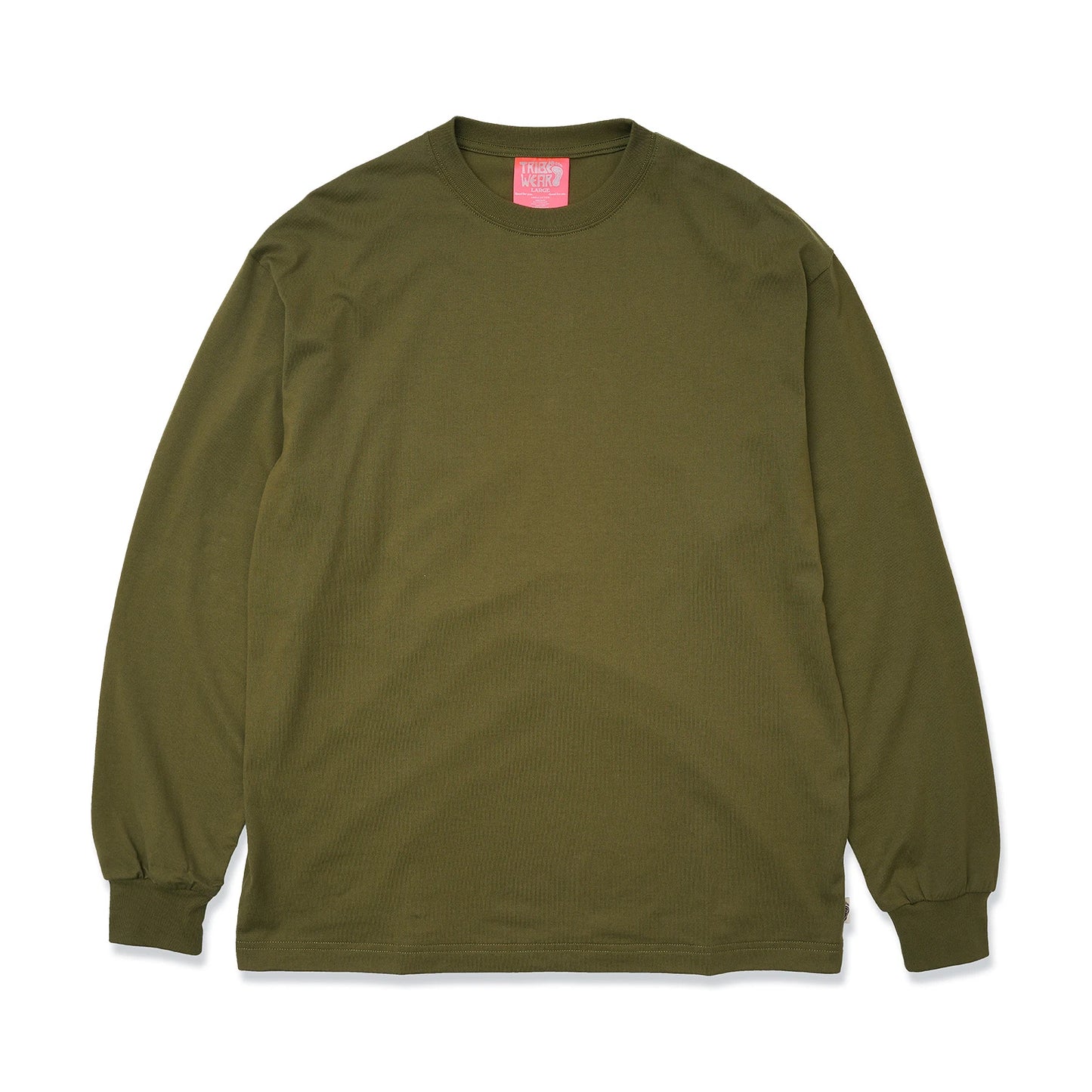 TRIBE WEAR(トライブウェア)のヘビーオンスのロングスリーブTシャツ「BASIC L/S TEE」のOLIVEカラーの正面からの商品写真