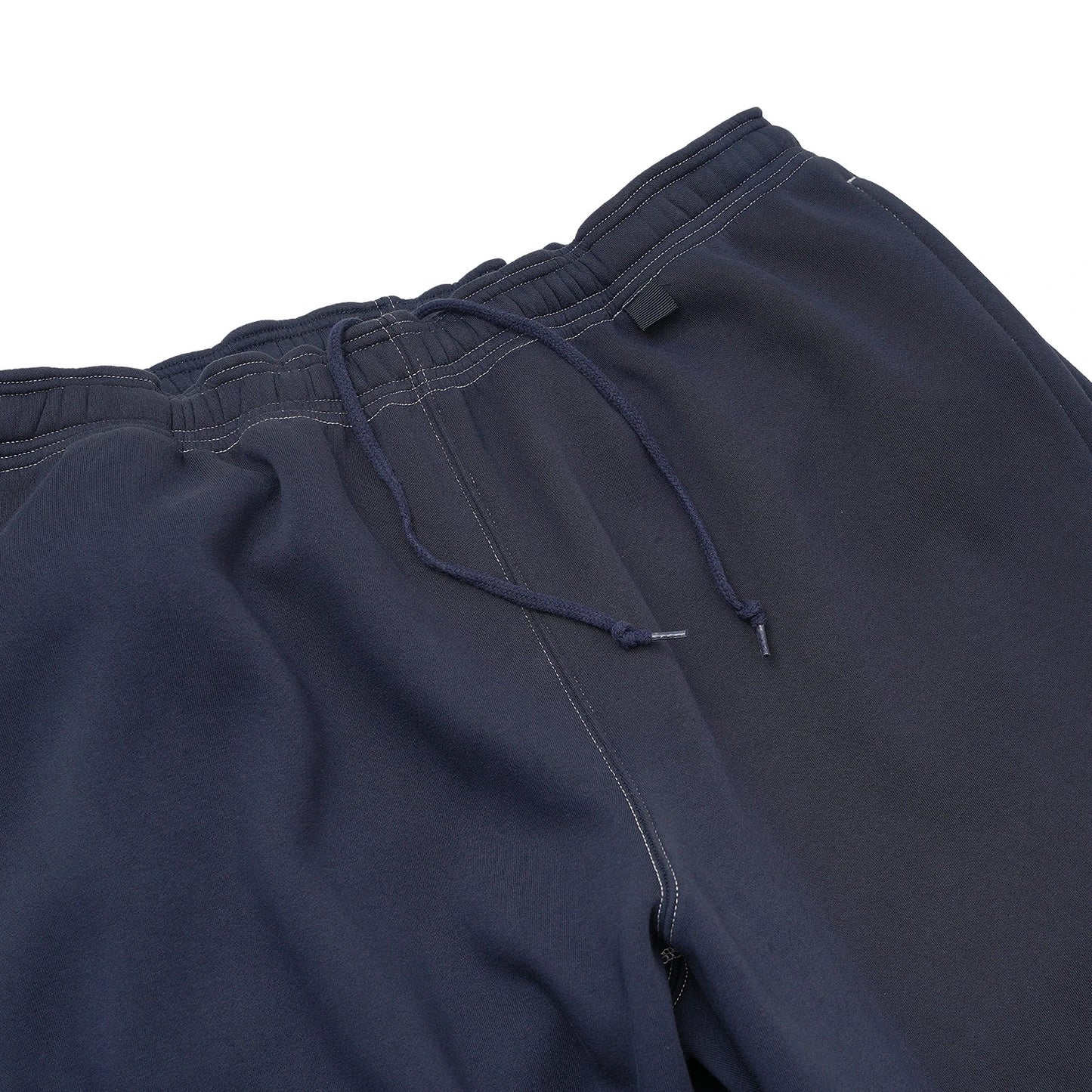TRIBE WEAR(トライブウェア)のプレミアムな肉厚ヘビーオンスのスエットパンツ「NOT BASIC SWEAT PANTS」のウエスト部分の商品写真