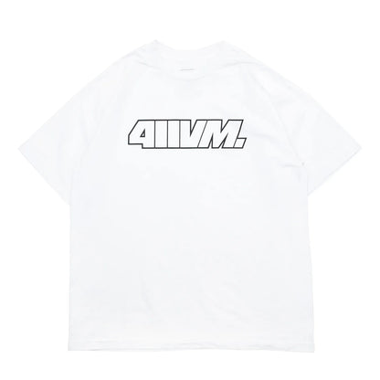 限定リリースされた「411VM 復刻コレクション」からOGロゴがフロントに大きくプリントされたTシャツ「411VM OUTLINE GARMENT PREMIUM TEE」の前面の商品写真