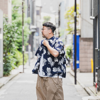 SUN SURF / DUKE KAHANAMOKU SPECIAL EDITION “DUKE'S PINEAPPLE” (SHORT SLEEVE)  - NAVY