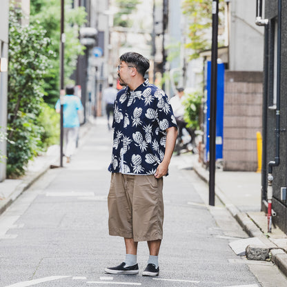 SUN SURF / DUKE KAHANAMOKU SPECIAL EDITION “DUKE'S PINEAPPLE” (SHORT SLEEVE)  - NAVY