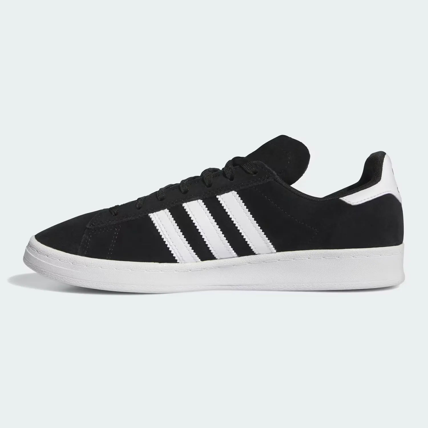 ADIDAS SKATEBOARDING(アディダススケートボーディング)のスケボー・スケートボードシューズ「CAMPUS ADV (B22716)」のBLACK/WHITEカラーの右足左側面からの商品写真