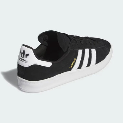 ADIDAS SKATEBOARDING(アディダススケートボーディング)のスケボー・スケートボードシューズ「CAMPUS ADV (B22716)」のBLACK/WHITEカラーの右足右斜め後ろからの商品写真