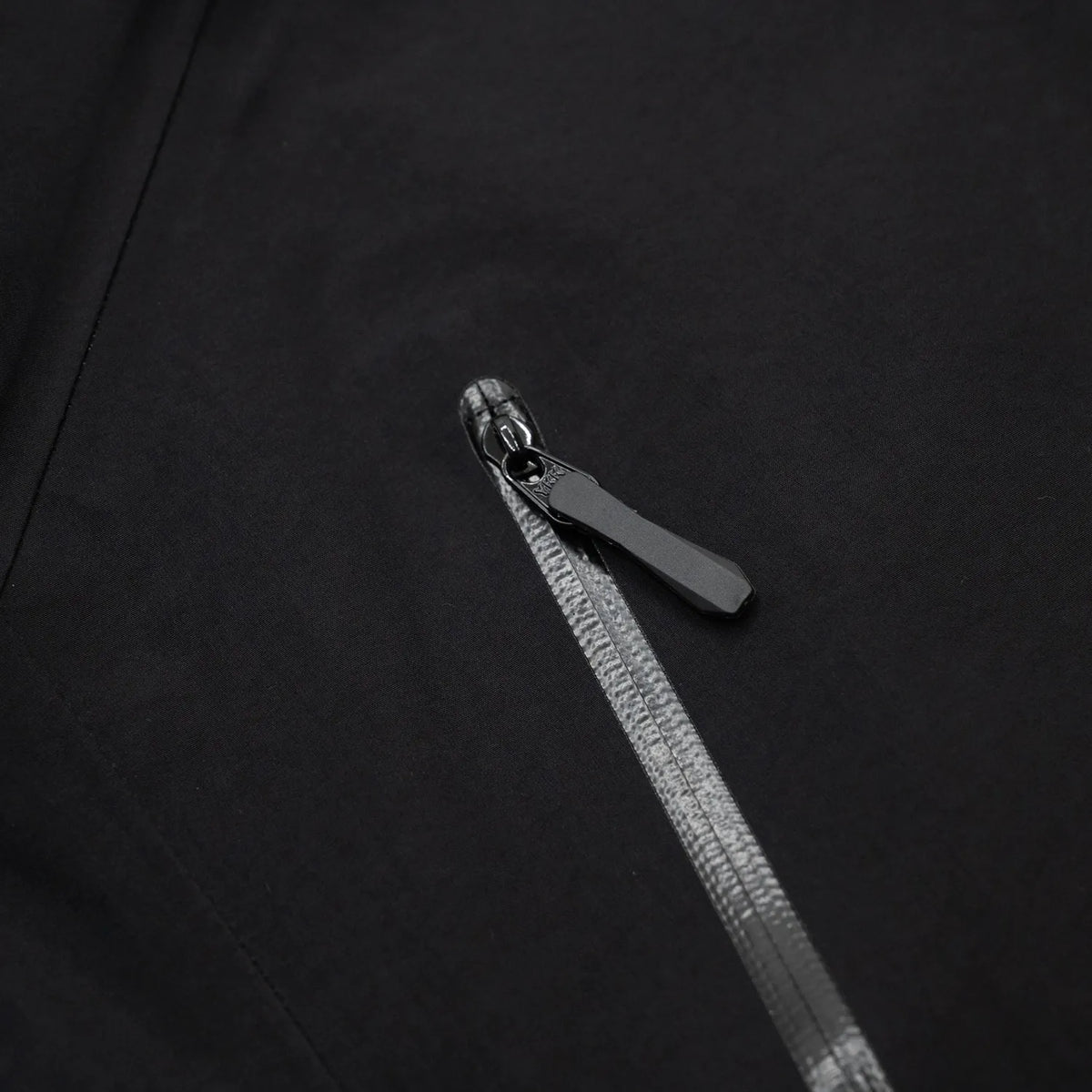 BACANCES / GORE-TEX SHELL JACKET（SPECIALIST）