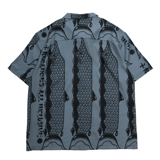 BACANCES(バカンシーズ)の総柄の開襟シャツ「BC SKEM HAWAIAN SHIRTS(SAKE)」のBLACKカラーの背面からの商品写真