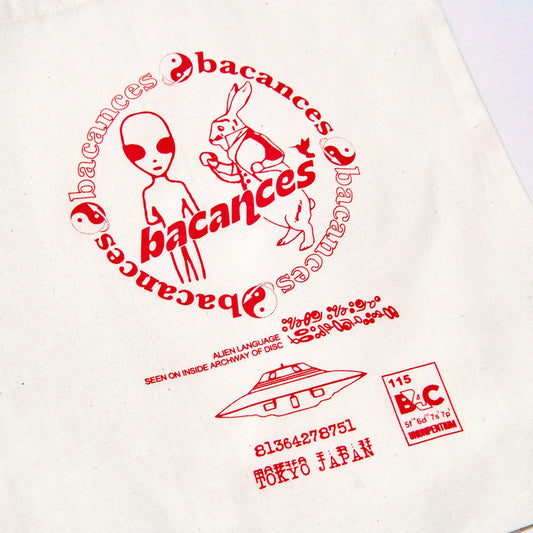 柳町唯による「BACANCES ALL INCLUSIVE(バカンシーズ オールインクルーシブ)」のグラフィックがプリントされたサコッシュ「CIRCLE LOGO BC SACOCCHE」のメイングラフィック
