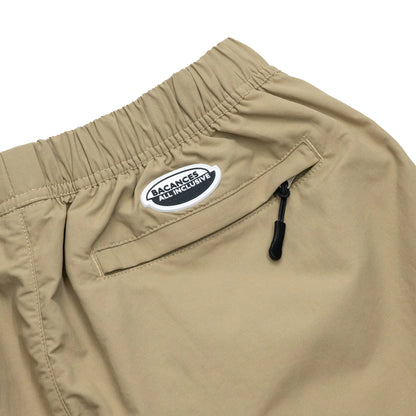 BACANCESのナイロン製の水陸両用ショーツ「BC NYLON SHORTS HARDCORE UFO'S LOGO」のCOYOTEカラーのバックポケットの写真