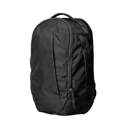 ABLE CARRY | MAX BACKPACK CORDURA RIPSTOP / BLACK | 斜めからの画像(別角度)