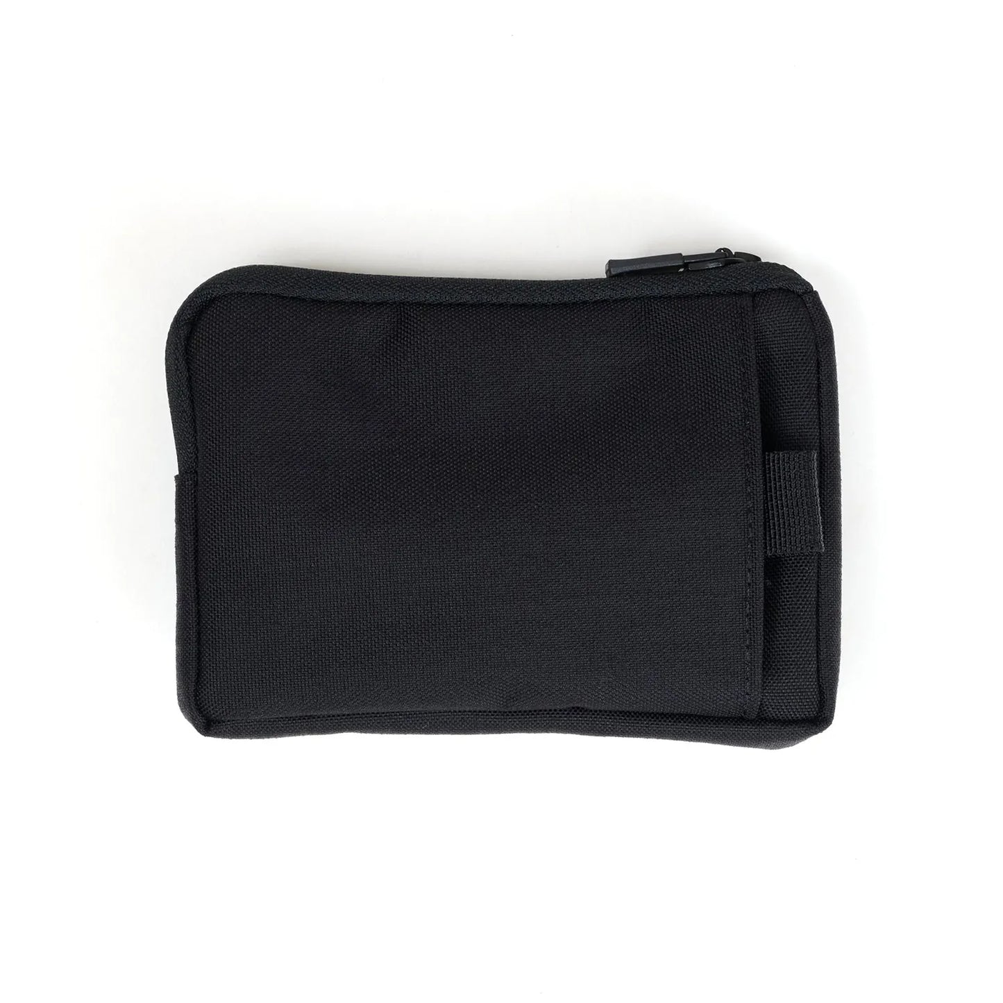 BAICYCLON(バイシクロン)の定番小型コンビショルダーバッグ「NCL-05 COMBO SHOULDER」のポーチ(小)のストラップフックを外した写真