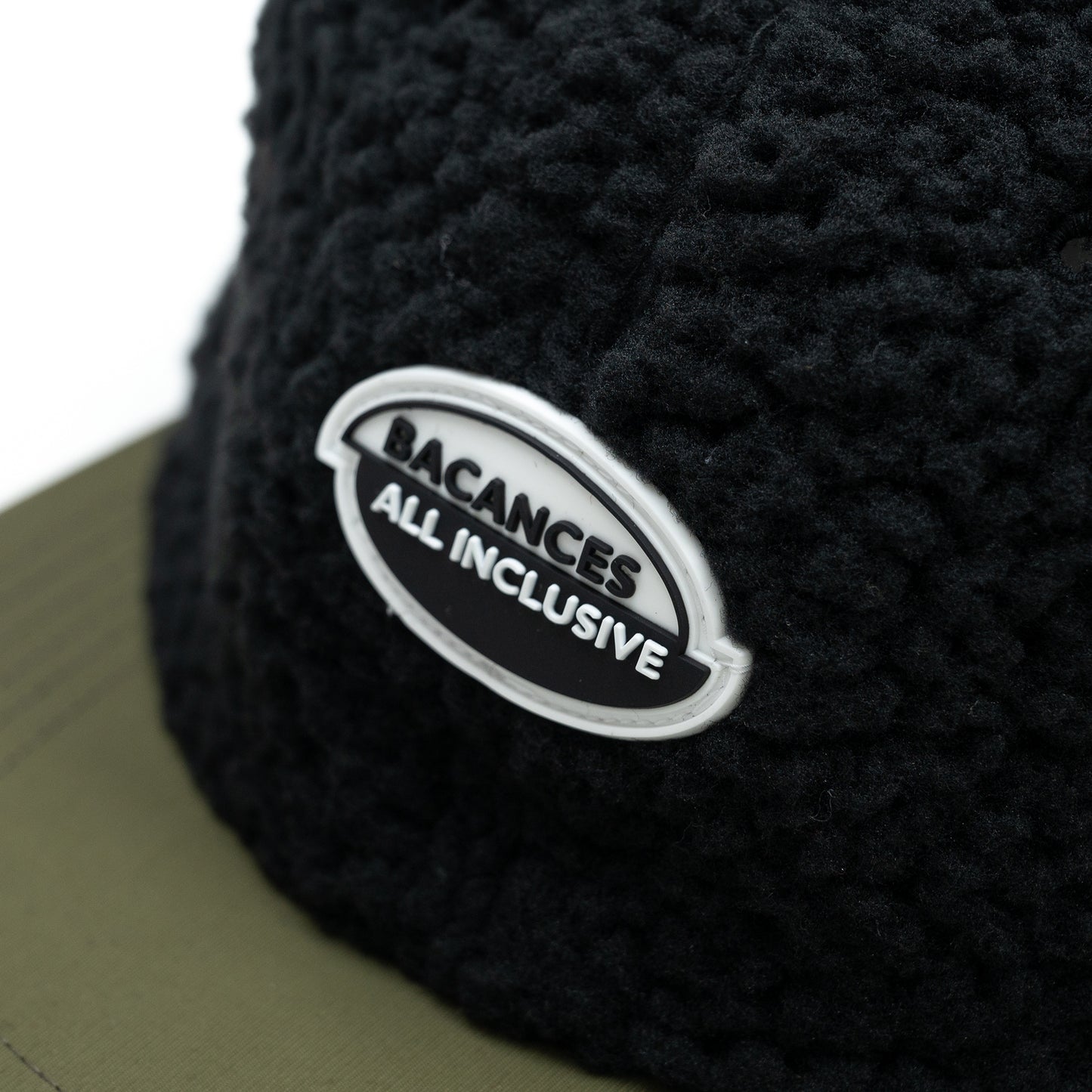 BACANCES BOA FLEECE RUBBER PATCH CAP - BLACK