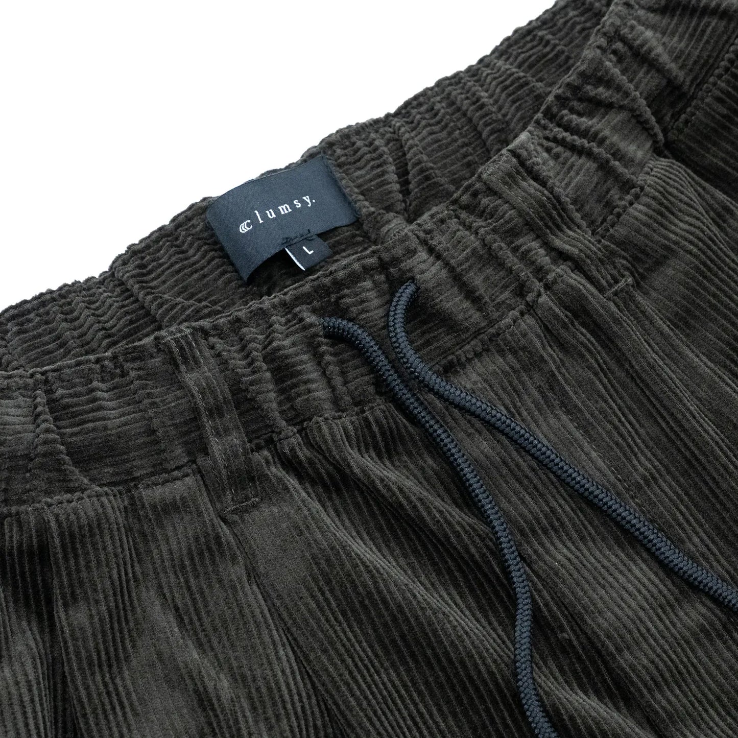 CLUMSY PICTURES 2 PLEATS EASY TRAD CORD - DARK OLIVE