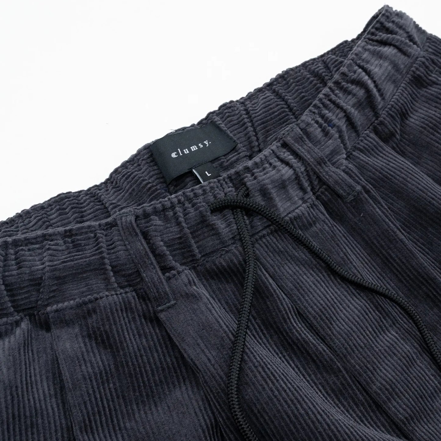 CLUMSY PICTURES 2 PLEATS EASY TRAD CORD - SLATE