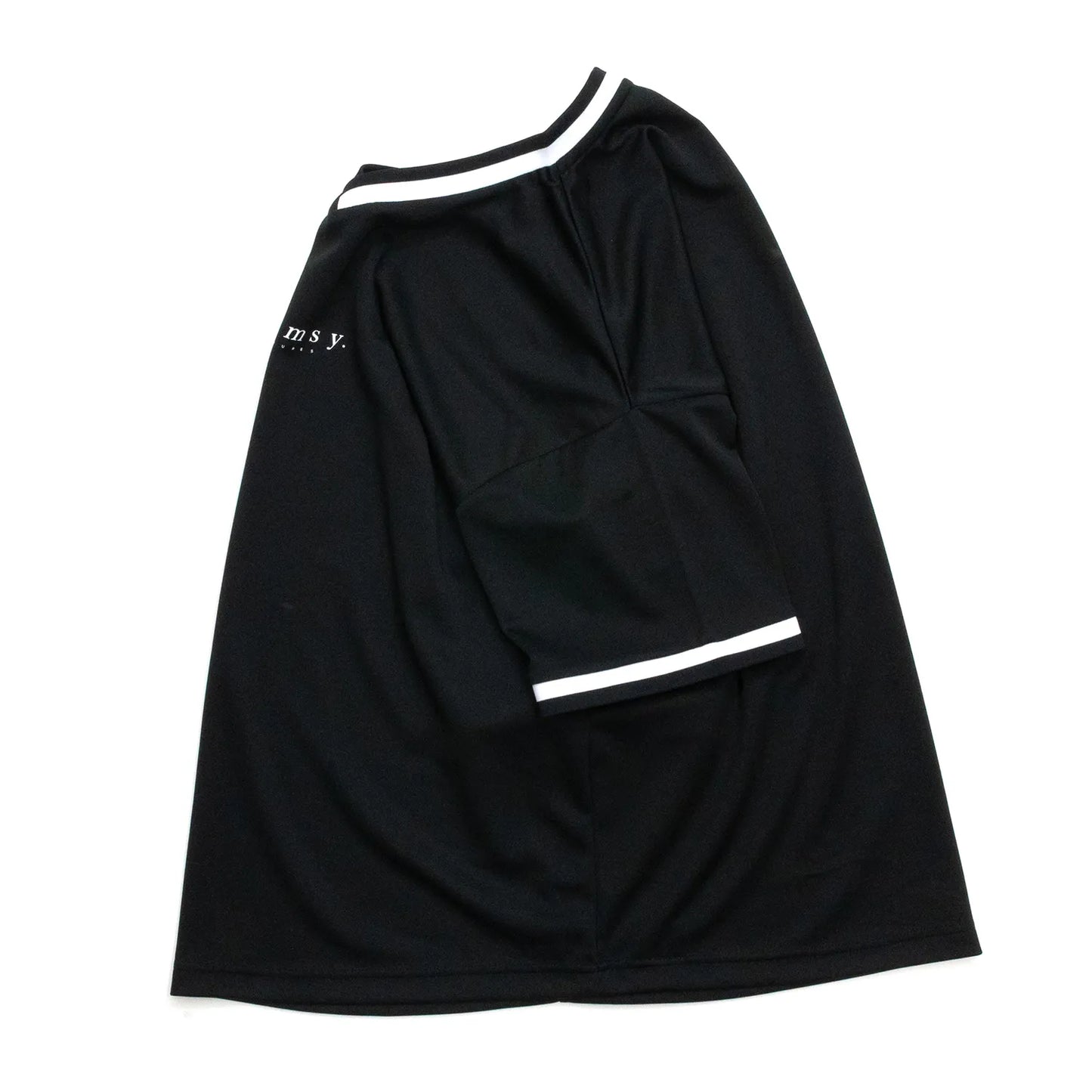 clumsy. PICTURESのBLACKカラーのゲームシャツ「BAR LOGO GAME SHIRTS」の側面からの商品写真
