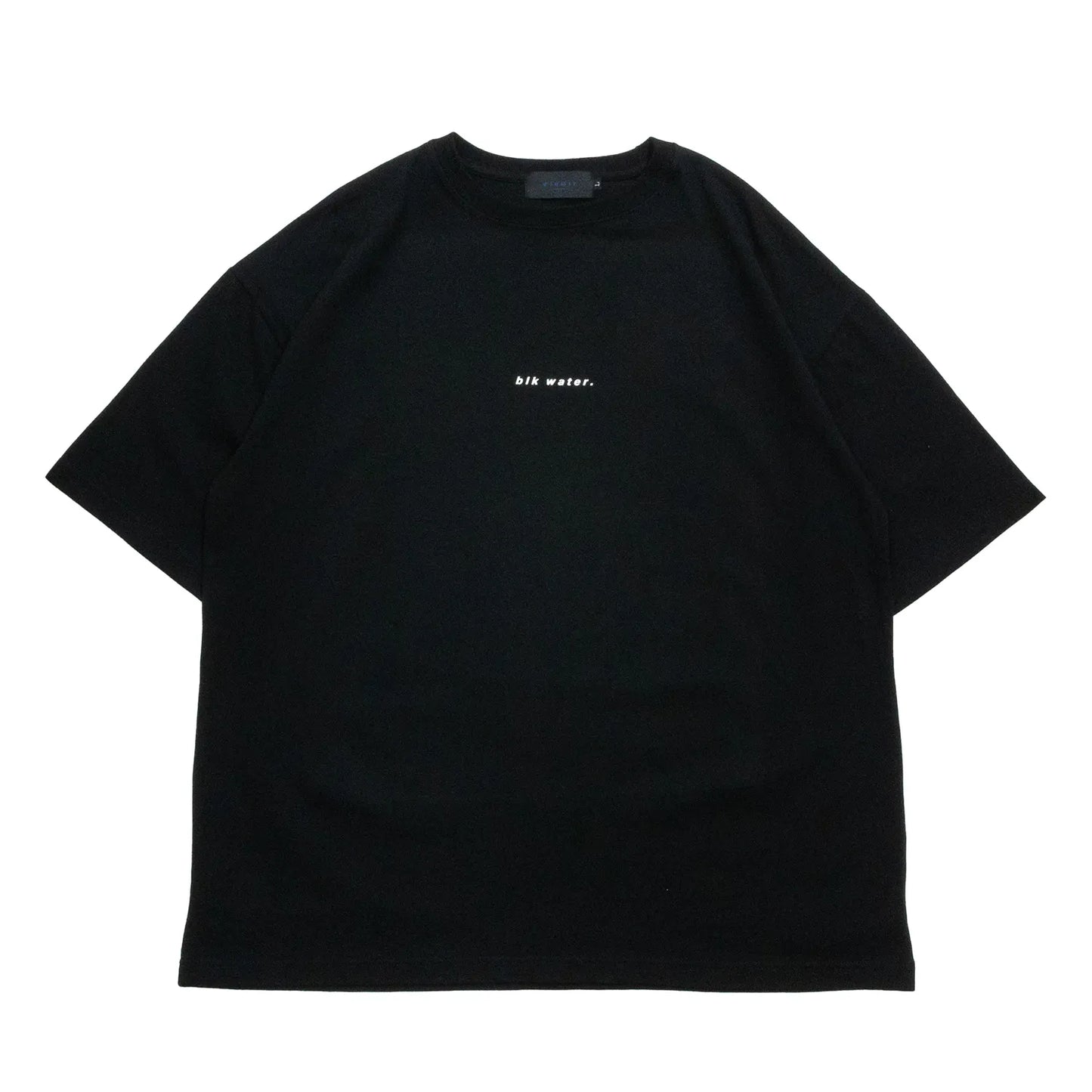 clumsy. PICTURES(クラムジー)のTシャツ「BLACK WATER S/S WIDE TEE」のBLACKカラーの正面からの商品写真
