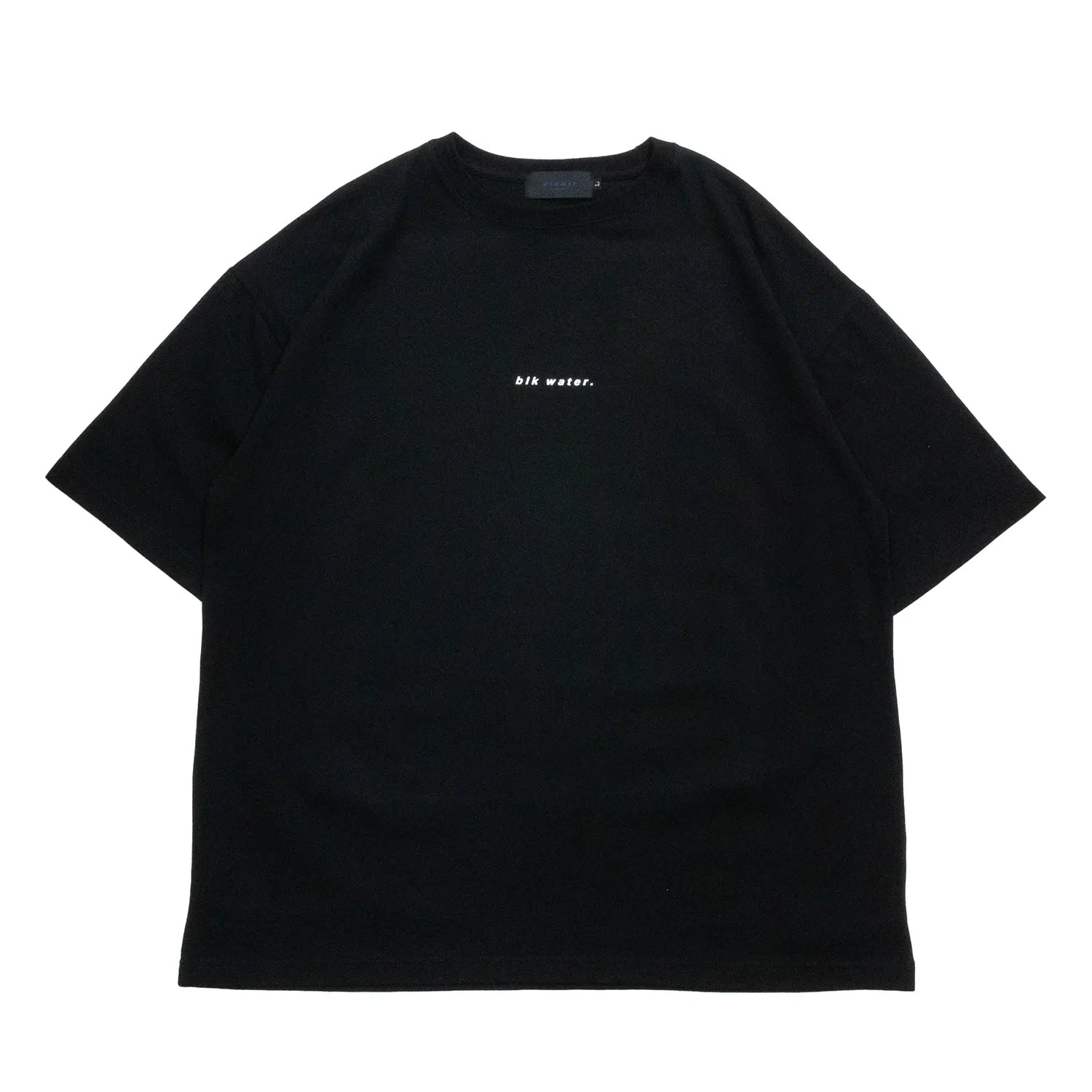 clumsy. PICTURES(クラムジー)のTシャツ「BLACK WATER S/S WIDE TEE」のBLACKカラーの正面からの商品写真