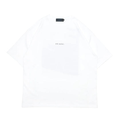 clumsy. PICTURES(クラムジー)のTシャツ「BLACK WATER S/S WIDE TEE」のWHITEカラーの正面からの商品写真