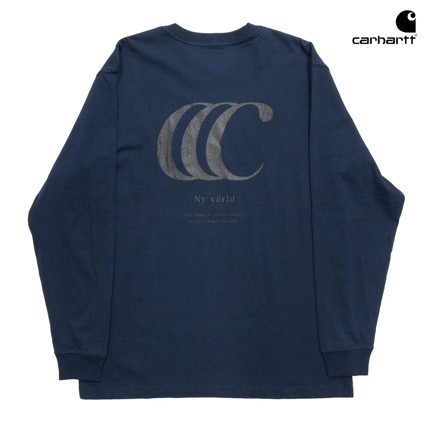 clumsyとcarharttの限定コラボモデルのロングスリーブTシャツ「LIMITED CCC L/S TEE」のNAVYカラーの背面からの商品写真
