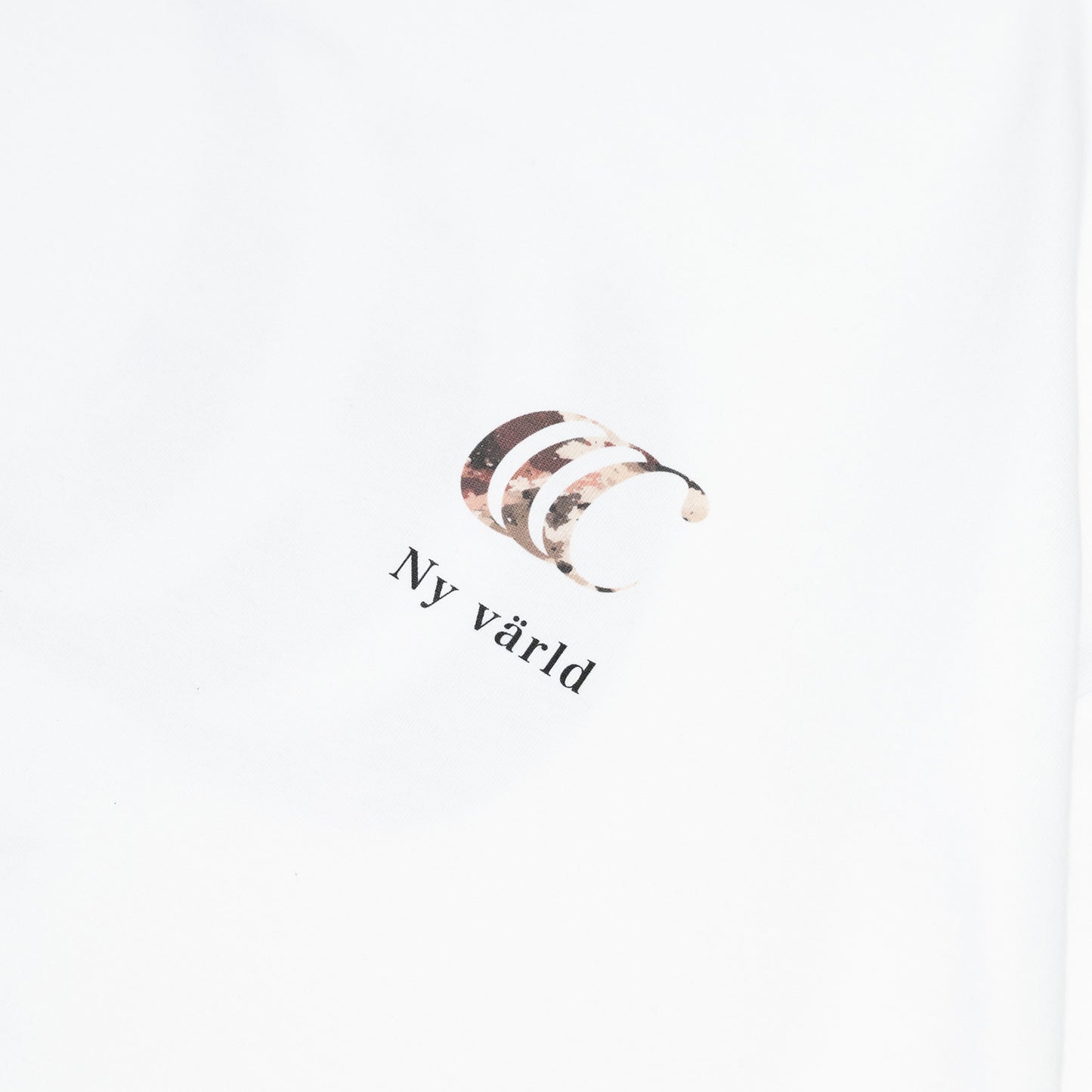 clumsy. PICTURES / LIMITED CCC CAMOUFLAGE S/S WIDE TEE - WHITE