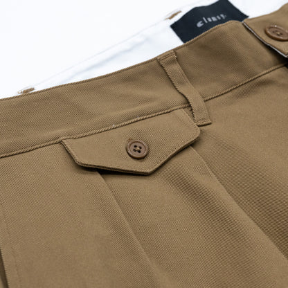 CLUMSY PICTURES(クラムジー)の名作パンツ「2 PLEATS RELAXED TWILL PANTS」の2025AWの新色「BROWNカラー」のフロントコインポケットの写真