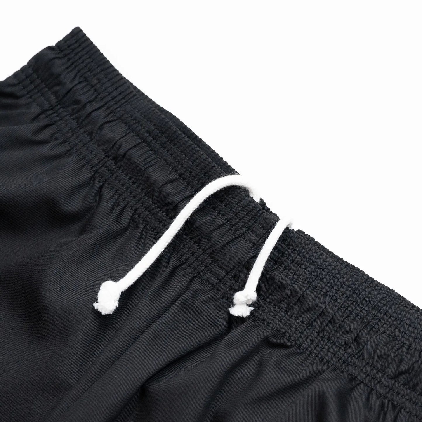 COOKMAN(クックマン)を代表するワイドパンツ「WIDE PANTS」のBLACKカラーのウエスト部分の写真
