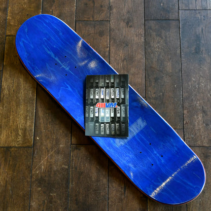 411VMのスケボー・スケートボードデッキに付属するZINEの写真