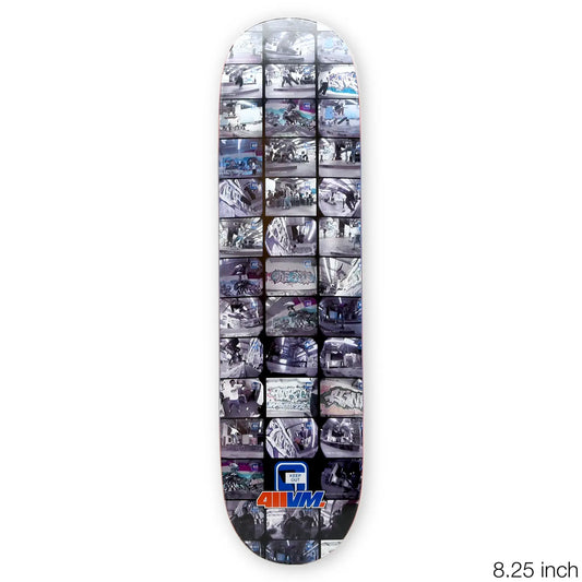 411VMのスケボー・スケートボードデッキ「Private Property Frame Grabs / 8.25インチ」のボトム面のメイングラフィック写真