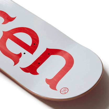 日本で最も人気のスケートブランド「EVISEN(ゑびせん)」のTEAMモデルのスケボー・スケートボードデッキ「EVI LOGO RED / 8.25インチ」のデッキテープ面のテール側の写真